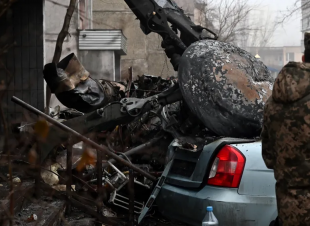 أول تعليق من زيلنسكي على تحطم مروحية وزير داخلية أوكرانيا